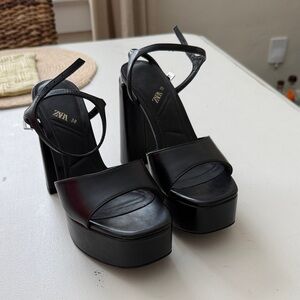 Zara Elegant Black Platform Heels